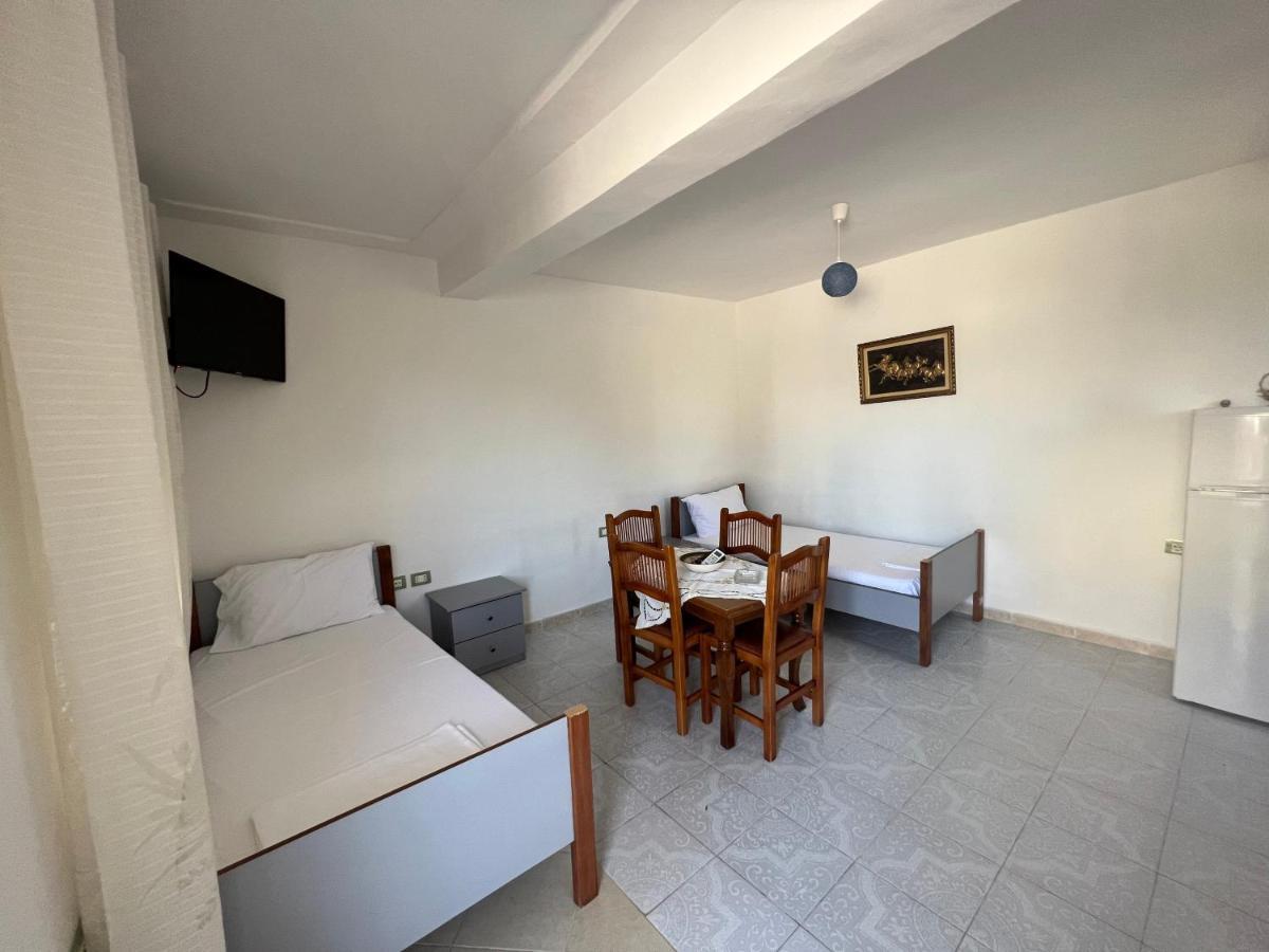 Guest House Vlorë 外观 照片